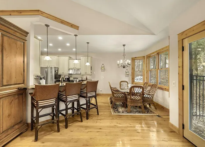 Holiday home Upscale Mountain Retreat With Cozy Fireplace & Jetted Tub In Alpine, Utah Alpine