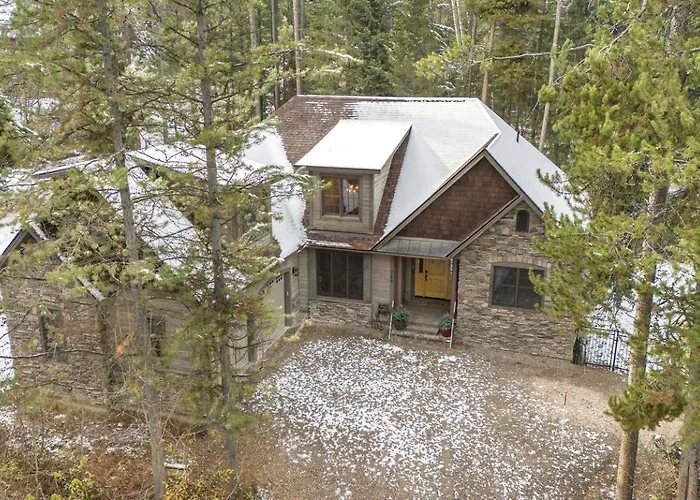 Upscale Mountain Retreat With Cozy Fireplace & Jetted Tub In Alpine, Utah